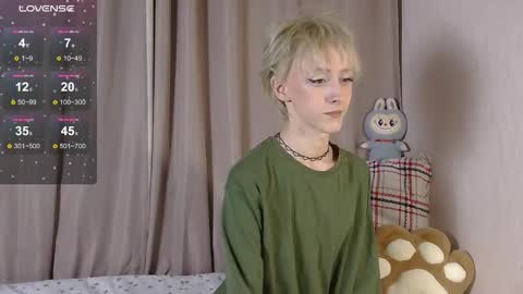 Snapshot of nextvibe1 chatting on 02/17/26, 04:35 NextVibe1 online show from 02/17/26, 04:35