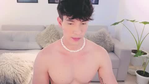   online show from 10/03/25, 05:54