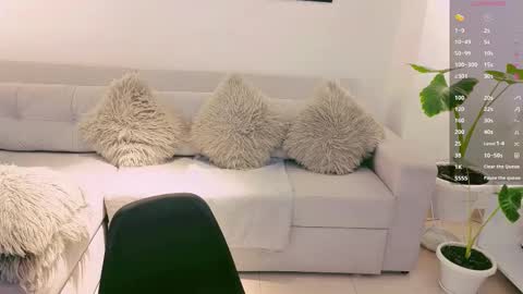   online show from 10/05/25, 09:24