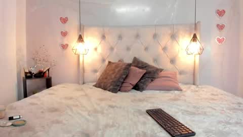 Milena online show from 04/23/26, 01:46