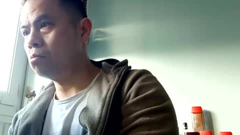 Snapshot of nguyen7788789 chatting on 10/24/25, 07:27 nguyen7788789 online show from 10/24/25, 07:27