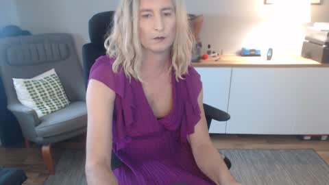 Alia Sparkles online show from 02/18/25, 08:05