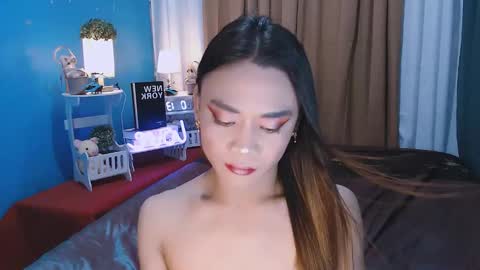 Snapshot of nhicolehollywood chatting on 12/03/24, 12:59 hottie nicole online show from 12/03/24, 12:59