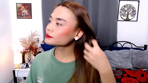 Snapshot of nhicolehollywood chatting on 03/02/25, 07:43 hottie nicole online show from 03/02/25, 07:43