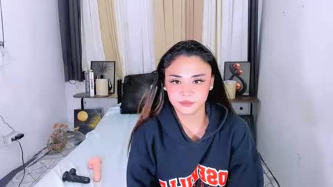 hottie nicole online show from 06/14/26, 01:36