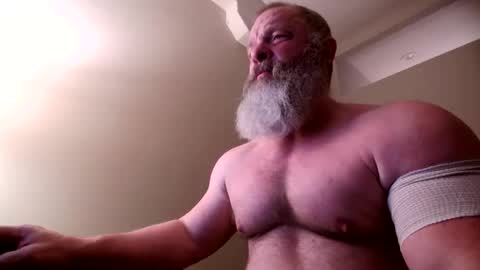 nhmuscledaddy online show from 05/25/26, 03:18