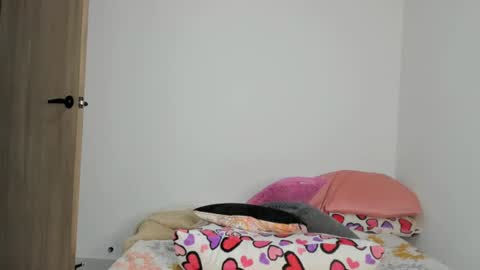 nia brown   online show from 07/02/26, 07:58