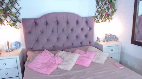 Snapshot of niabussethxxx chatting on 11/29/25, 09:34 niabussethxxx online show from 11/29/25, 09:34