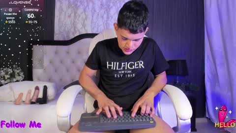 Snapshot of niall_falcon chatting on 02/01/25, 02:24 Niall  online show from 02/01/25, 02:24