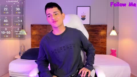 Snapshot of niall_falcon chatting on 02/06/25, 06:24 Niall  online show from 02/06/25, 06:24