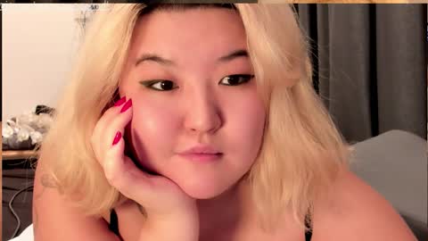 Kim online show from 12/04/25, 11:08