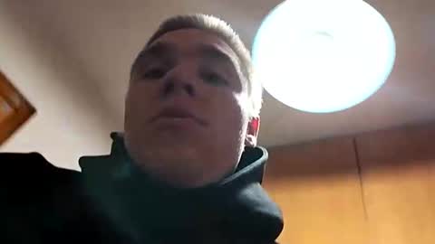 Snapshot of niavlys1709 chatting on 01/17/25, 06:57 Vaerhys online show from 01/17/25, 06:57