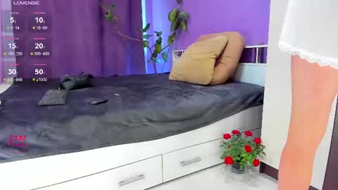 Nica online show from 07/28/26, 05:58