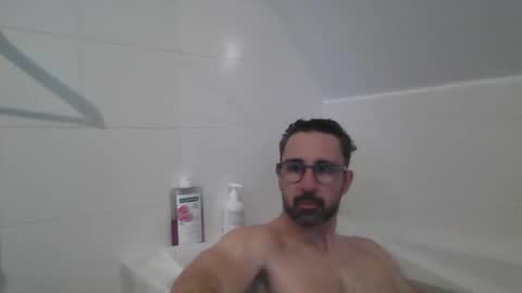 nicefrenchguy79 online show from 12/02/25, 02:23