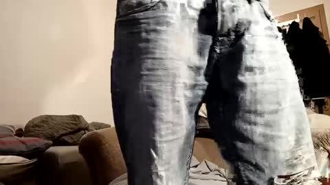 Snapshot of nicefuck0077 chatting on 12/07/24, 01:03 nicefuck0077 online show from 12/07/24, 01:03