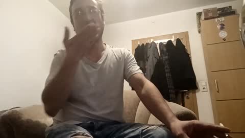 Snapshot of nicefuck0077 chatting on 12/08/24, 02:18 nicefuck0077 online show from 12/08/24, 02:18