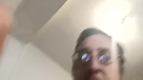 Snapshot of nicefuck0077 chatting on 02/16/25, 03:15 nicefuck0077 online show from 02/16/25, 03:15