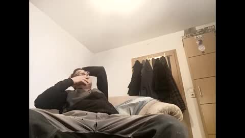 Snapshot of nicefuck0077 chatting on 11/19/25, 10:43 nicefuck0077 online show from 11/19/25, 10:43