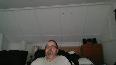 Snapshot of niceguy7208 chatting on 01/19/25, 04:01 niceguy7208 online show from 01/19/25, 04:01