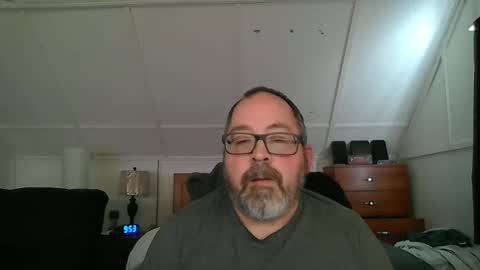 Snapshot of niceguy7208 chatting on 03/08/25, 02:51 niceguy7208 online show from 03/08/25, 02:51