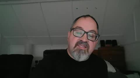 Snapshot of niceguy7208 chatting on 10/06/25, 03:15 niceguy7208 online show from 10/06/25, 03:15