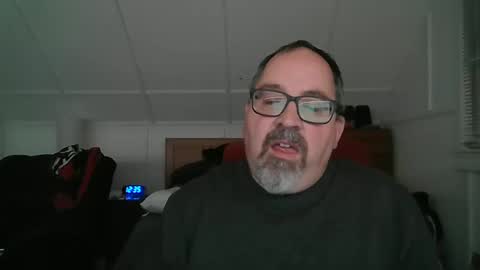 Snapshot of niceguy7208 chatting on 10/21/25, 04:35 niceguy7208 online show from 10/21/25, 04:35