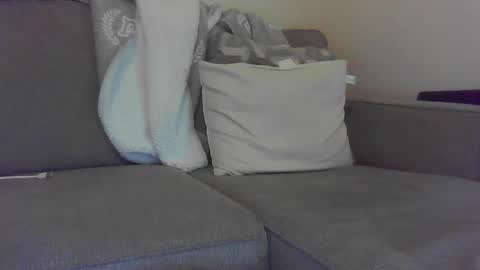 Snapshot of niceguyandrew chatting on 10/27/25, 09:30 Andrew online show from 10/27/25, 09:30