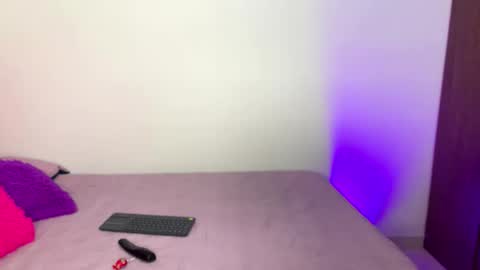 Julieta online show from 11/24/25, 12:32