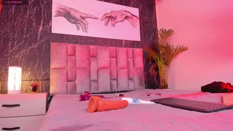 Nicolle  online show from 01/22/25, 02:46