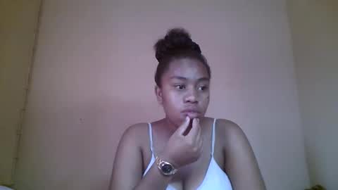 nicelly01 online show from 05/26/26, 07:26