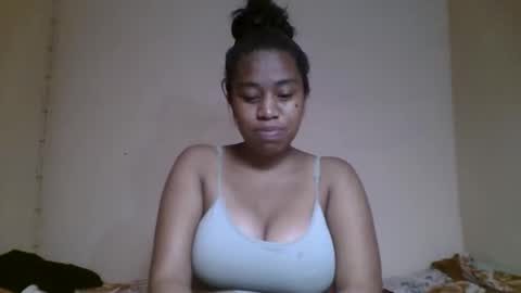 nicelly01 online show from 05/28/26, 06:38