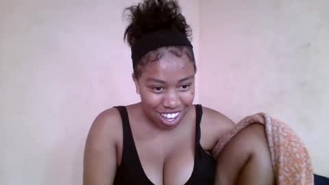 Snapshot of nicelly01 chatting on 07/14/26, 10:21 nicelly01 online show from 07/14/26, 10:21