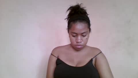 Snapshot of nicelly01 chatting on 07/19/26, 11:03 nicelly01 online show from 07/19/26, 11:03