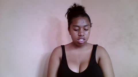 Snapshot of nicelly01 chatting on 07/20/26, 11:34 nicelly01 online show from 07/20/26, 11:34