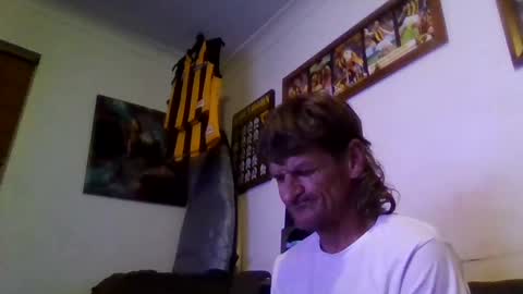 Snapshot of niceozziecockxxx chatting on 02/09/25, 12:30 Sexiishaine online show from 02/09/25, 12:30