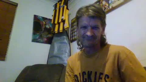 Snapshot of niceozziecockxxx chatting on 02/27/25, 06:09 Sexiishaine online show from 02/27/25, 06:09