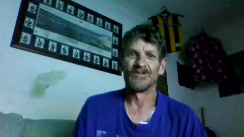 Snapshot of niceozziecockxxx chatting on 11/26/25, 03:46 Sexiishaine online show from 11/26/25, 03:46