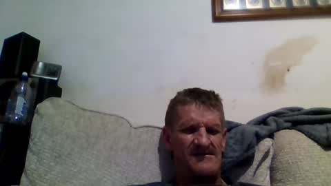 Snapshot of niceozziecockxxx chatting on 01/08/26, 06:59 Sexiishaine online show from 01/08/26, 06:59