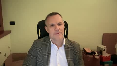 Andrew online show from 02/18/25, 06:26