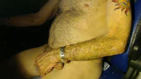 Snapshot of nicesmile3k chatting on 01/18/25, 10:39 Tantraguy. Was Energywave until...shit happened online show from 01/18/25, 10:39