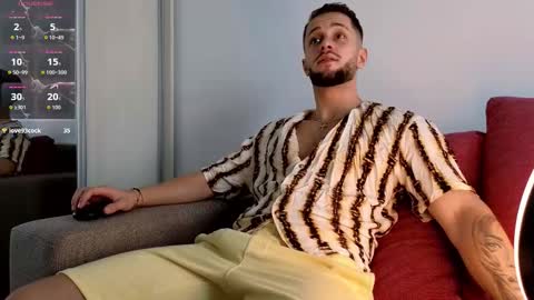 Snapshot of nicholassx chatting on 09/13/25, 01:44 Nicholassx online show from 09/13/25, 01:44