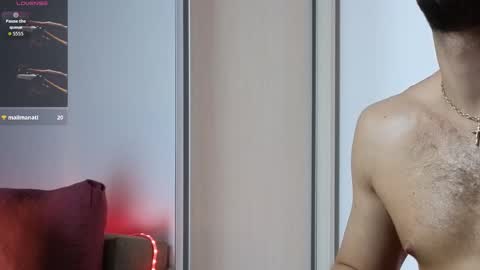 Snapshot of nicholassx chatting on 09/16/25, 04:24 Nicholassx online show from 09/16/25, 04:24