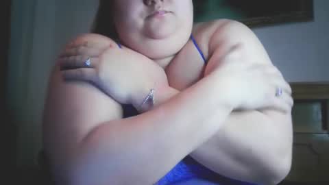 Snapshot of nicholle chatting on 01/09/25, 12:57 Nicholle online show from 01/09/25, 12:57