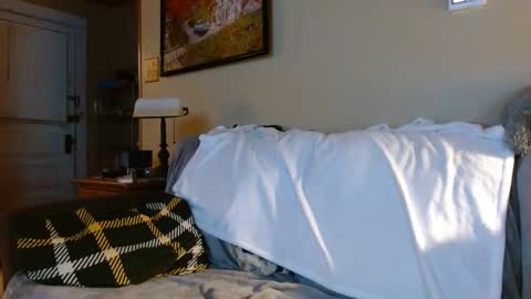 Snapshot of nichous77 chatting on 01/12/25, 12:49 Nick online show from 01/12/25, 12:49