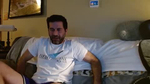 Snapshot of nichous77 chatting on 02/16/25, 01:03 Nick online show from 02/16/25, 01:03