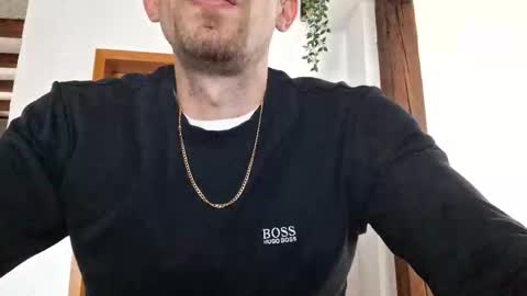 Snapshot of nick194207 chatting on 12/16/25, 12:32 nick194207 online show from 12/16/25, 12:32