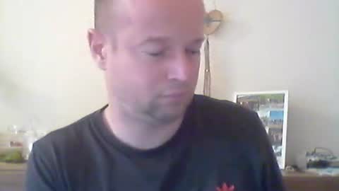 nick1990b online show from 10/06/25, 11:18