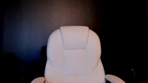 Snapshot of nick_fenix chatting on 10/15/25, 03:50 nick fenix online show from 10/15/25, 03:50