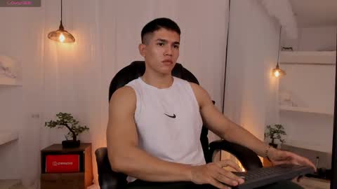 nick fenix online show from 05/06/26, 01:25