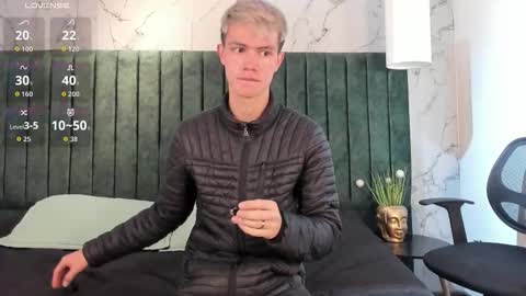 Nick  online show from 11/17/25, 11:49